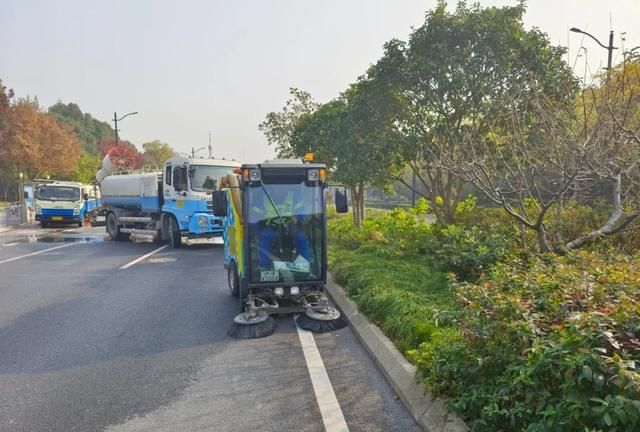 擦亮城市“容颜”！高标准保洁让杨浦更美丽