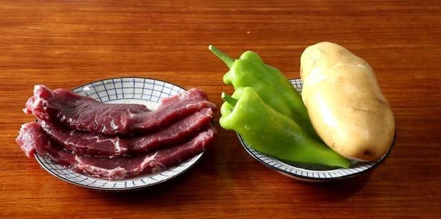 怎么炒土豆牛肉嫩好吃又简单,牛肉炒着吃怎样才嫩又好吃又简单