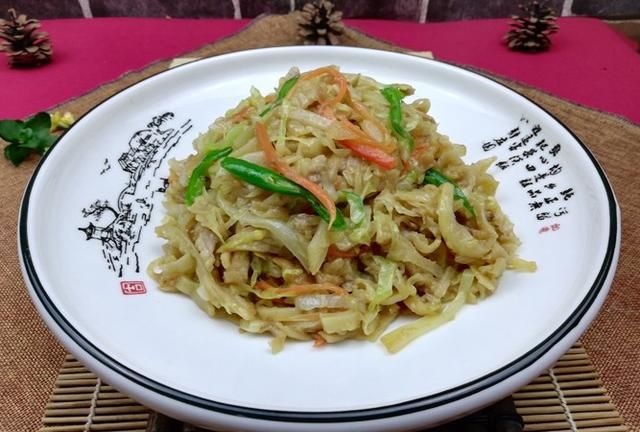 炒饼丝怎么做,豆芽炒饼丝怎么做才好吃图3