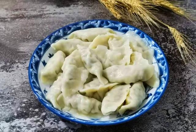 什么蔬菜能做饺子?哪种好吃呢,羊肉馅饺子与什么蔬菜搭配好吃图10