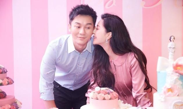 李晨成功求婚范冰冰，网传婚礼8月在青岛举行，其实都是假的！