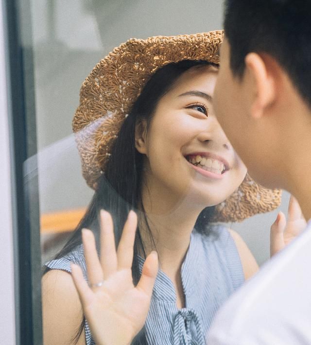 接吻是技术活，不要只会伸舌头，来学学吧