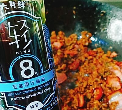 只要掌握好比例，腊肉炒外婆菜就能一次成功