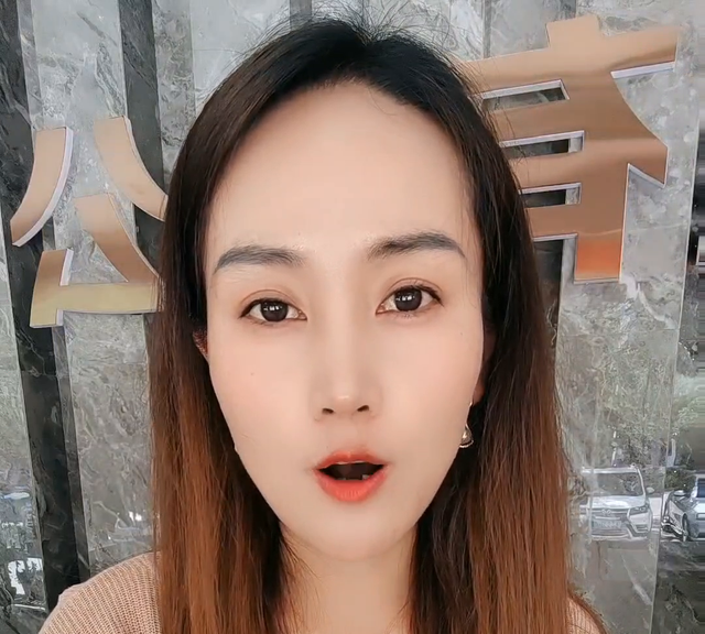 打柜子好还是定制柜子好，一个视频给你说的明明白#干货分享